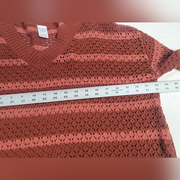 Melrose & Market Stripe V-Neck Pointelle Sweater In Rust-Red Stripe Size Small - Picture 6 of 10